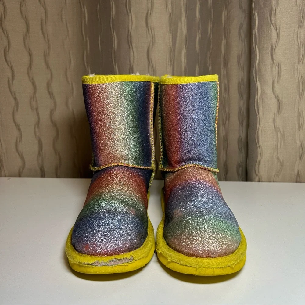 UGG Classic Short II Glitter Rainbow Little Girl's 13 Boots 1130784K